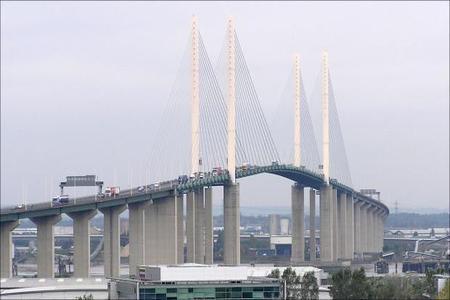 l'un des plus longs ponts du Royaume-Uni