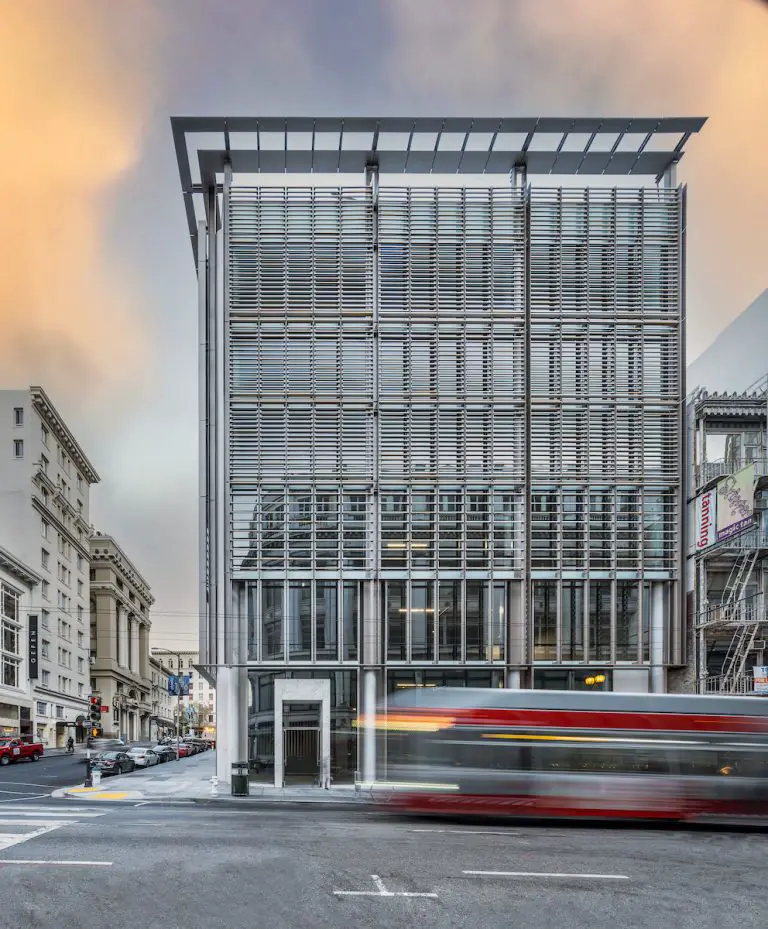 MBH Architects завершает строительство Грант-авеню, 300