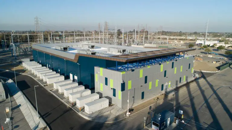 Construction du stockage de batteries AES de Long Beach achevée