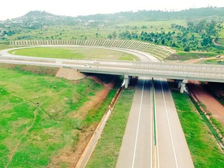 UNRA awards contract for operation and maintenance of Kampala-Entebbe Expressway