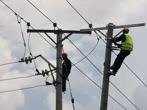 Tansania ländliches Elektrifizierungsprojekt: 10,361 Dörfer mit Stromanschluss