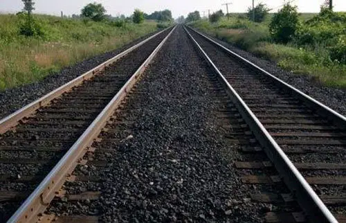 Die Regierung erwägt den Bau einer 1000 km langen Nord-Süd-Eisenbahn im Kongo