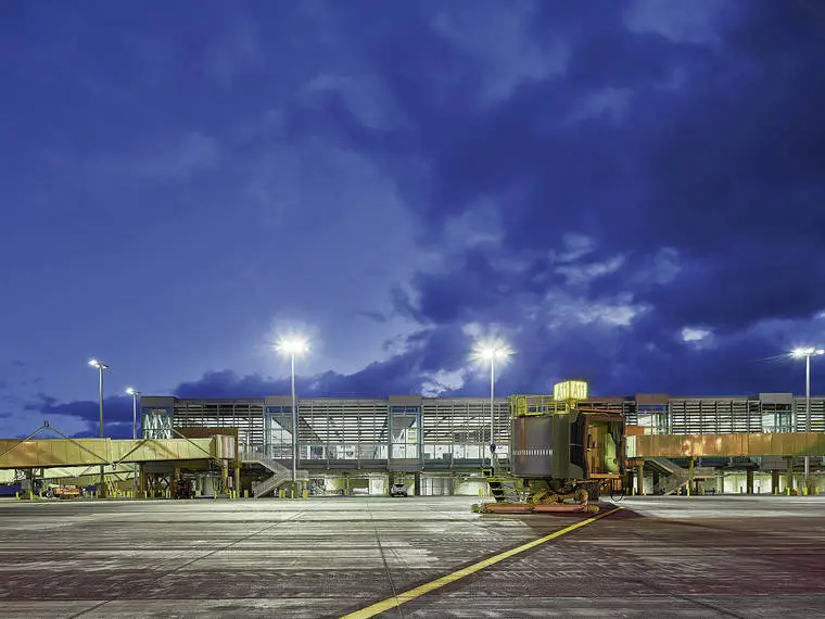 US$270 million Honolulu Airport Mauka concourse opened, Hawaii