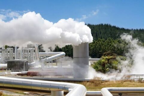 The hybrid facility successfully achieved construction completion and grid connection in early 2023