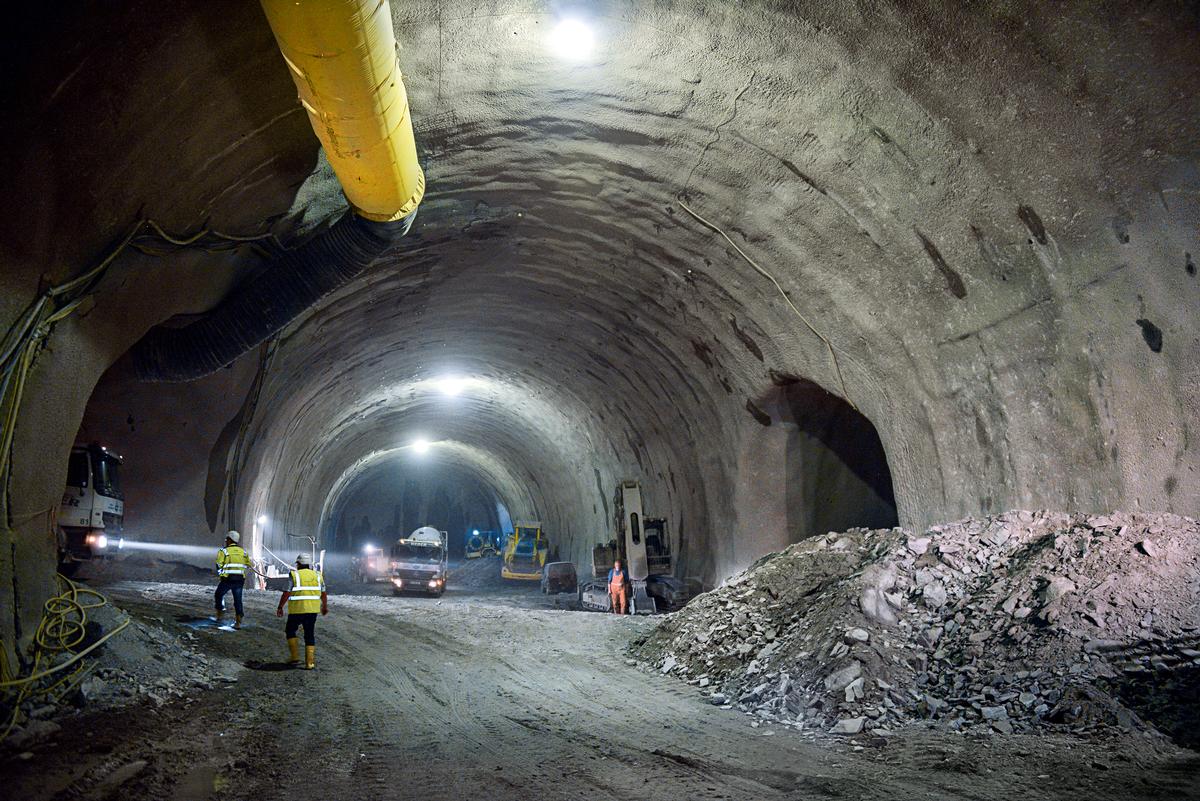 Brenner Base Tunnel Workers Break Through Final Rock To Connect brenner-base-tunnel-workers-break-through-final-rock-to-connect
