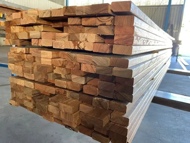 поставки древесины