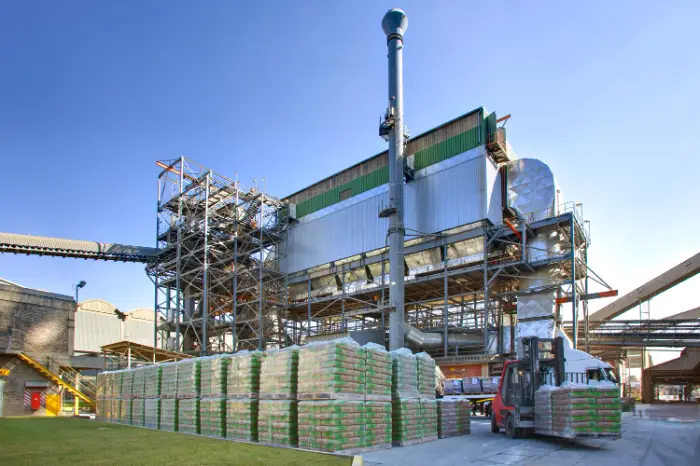 Prioritize responsible manufacture, urges cement leader