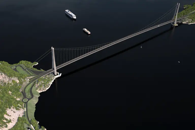 Julsundet-Überquerung, eine der längsten Hängebrücken der Welt, die in Norwegen gebaut wird