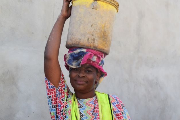 Blue Amber Zanzibar нанимает женщин-строителей