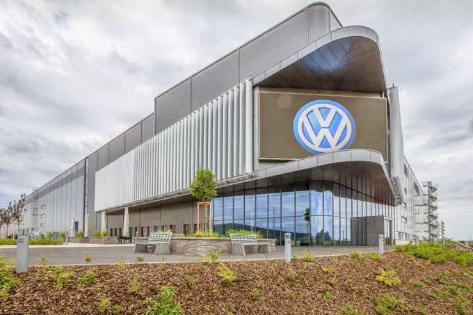 Début de la construction de la gigantesque usine de cellules de batterie de 40 GWh de Volkswagen à Salzgitter, en Allemagne