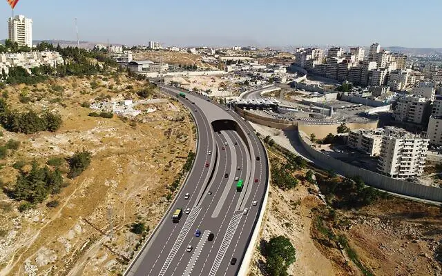 French Hill tunnels project in Jerusalem to be complete in 2023