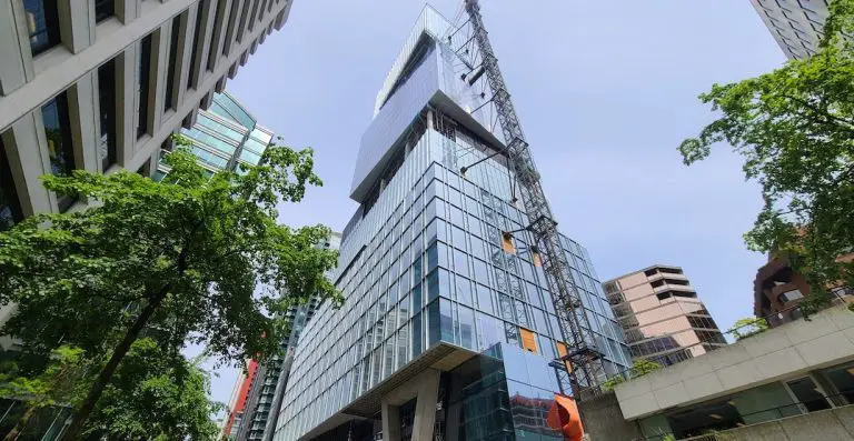The Stack, a nova construção de torre de escritórios mais alta do Metro Vancouver será concluída em breve