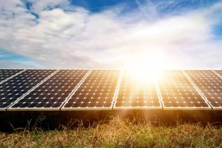 Bau von zwei Solarenergieparks in Biópio und Baa Farta abgeschlossen