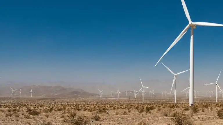 600MW se son- en windenergie in Suid-Afrika gaan gevestig word