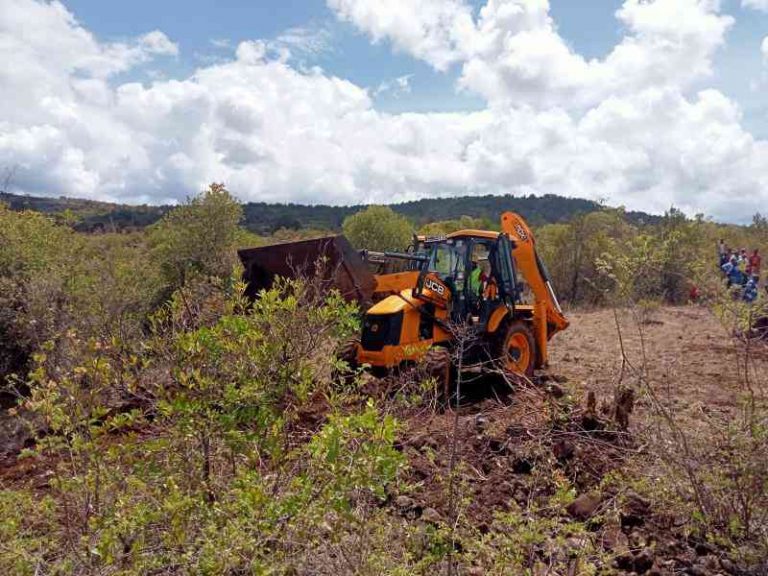 Werk aan die Subuiga-dam in Buuri, Meru, Kenia, begin uiteindelik