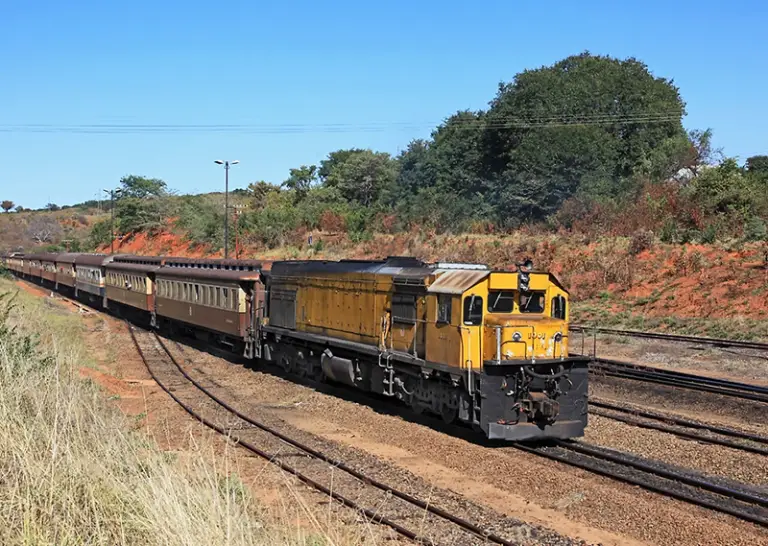 TSINGSHAN Holdings will ein neues Güterbahnsystem in Simbabwe bauen