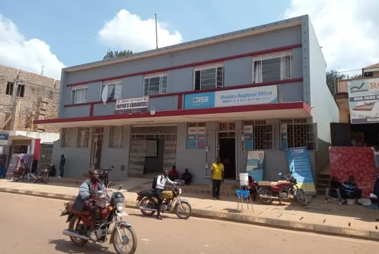 Das Hauptquartierprojekt des Stadtrats von Uganda Masaka ist zwei Jahre später immer noch vor Ort