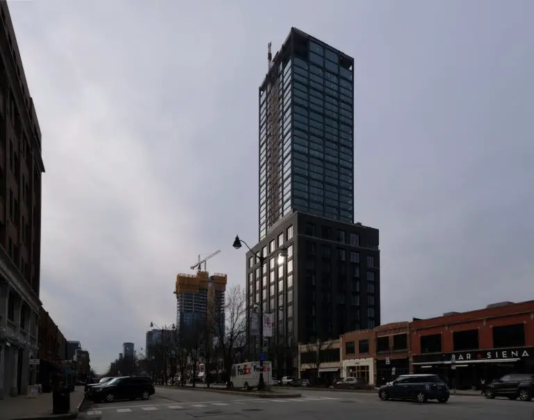160 N Morgan, 1st residential building at Fulton Market in California topped off