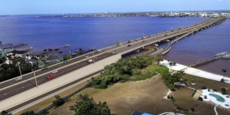 Projet de remplacement du pont de Cape Coral, conception alternative 1