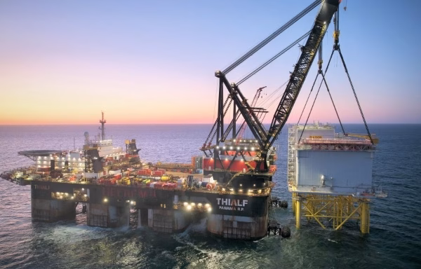 Dogger Bank wind farm completing installation of one of the offshore platforms