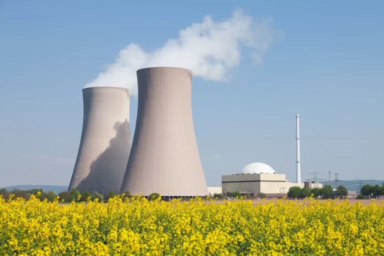 Bulgária expande geração de energia nuclear com novos reatores