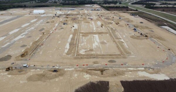 Construction resumes at Meta data centres across the US