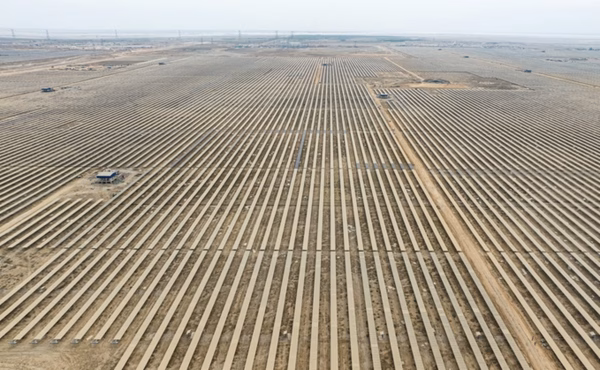 World’s Largest 3 GW Gujarat Hybrid Renewable Energy Park in India