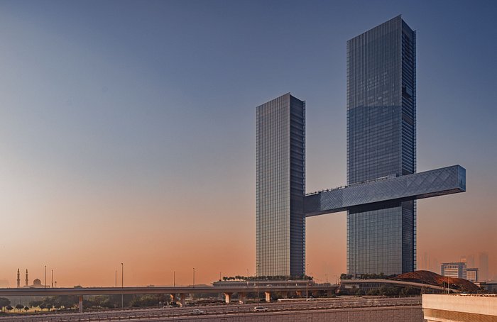 o edifício em balanço mais longo do mundo