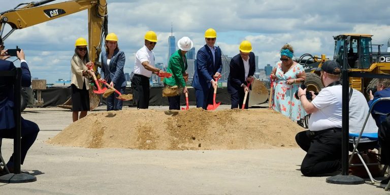 New York City Breaks Ground on Largest Wind Turbine Factory in the U.S.