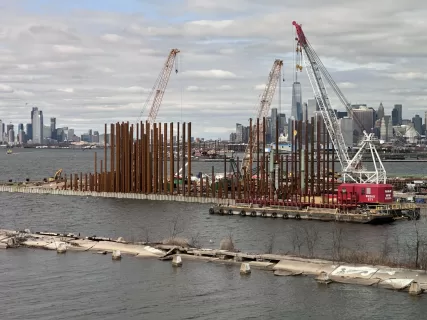 Progress at the South Brooklyn Marine Terminal 