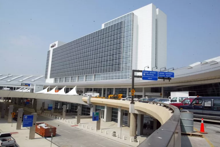 The current Grand Hyatt Hotel at DFW Airport