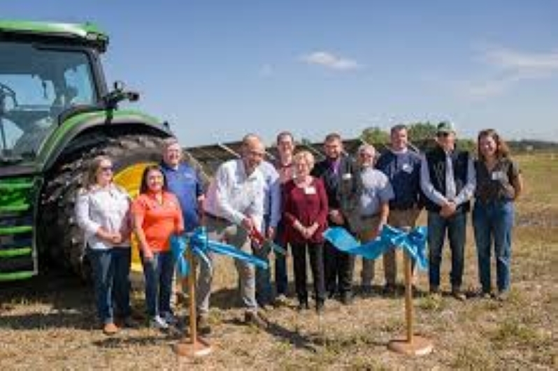 The 354 MW Eldorado Solar Project in Illinois: A Pioneer in the State's Agrivoltaics Initiative