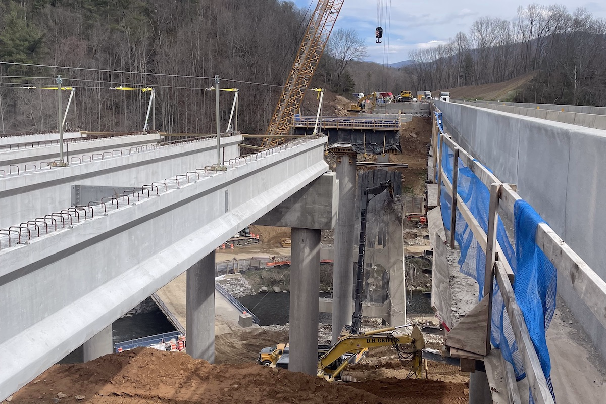 I-40 Pigeon River Bridge 142
