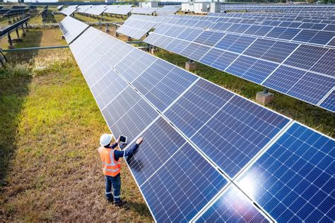 The 20 Solar, Wind and Battery Projects Approved by Australia in 2025: Factsheets and Timelines