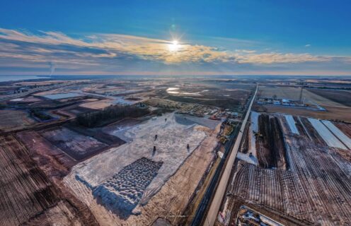 The US$15 billion Vantage Lighthouse Data Center project broke ground in Port Washington, Wisconsin.