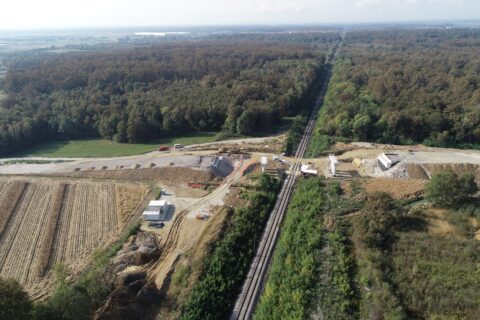 Croatia's Vital Hrvatski Leskovac–Karlovac Rail Corridor Signs COSMA Corporación for 44Km Section