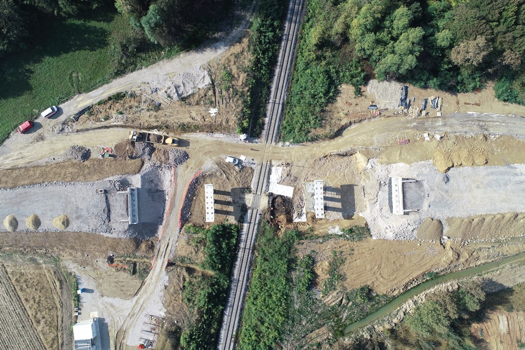 Croatia’s Vital Hrvatski Leskovac–Karlovac Rail Corridor Signs COSMA Corporación for 44Km Section