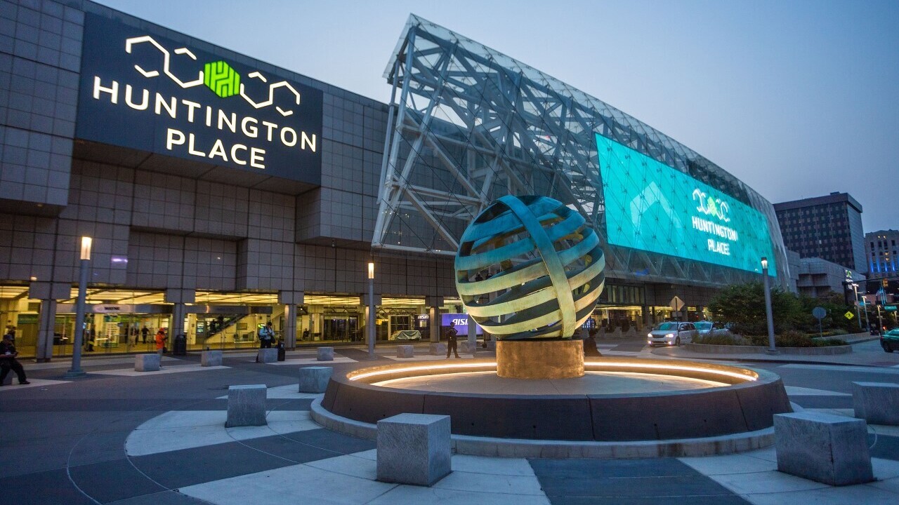 Second Conventional Center Hotel for Downtown Detroit