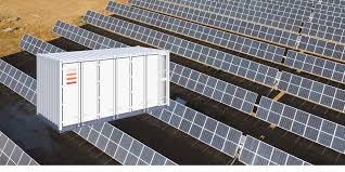 Sunraycer Renewables secures $901M financing for Texas solar and battery storage portfolio supporting ERCOT demand growth.