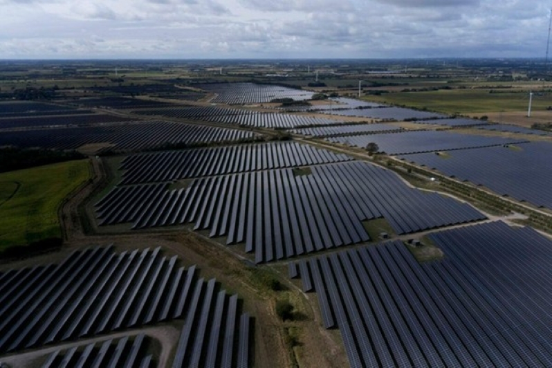 mulwala solar farm project in nsw, australia by google, airtrunk and european energy