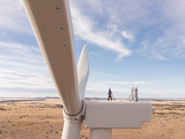 SunZia, the largest U.S. wind project, secures $546M in preferred equity from Nuveen weeks after reaching full commercial operation.
