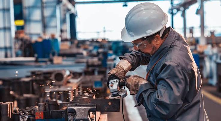 HydroGraph secures a 10-year acetylene supply deal and land lease for a new graphene facility in Bellville, Texas, targeting 360 tons/year.