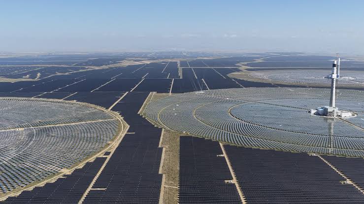World’s Highest Solar Thermal Plant in China