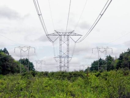 Eversource’s TIDE transmission project wins ISO-NE selection to strengthen New England’s grid and support 1,200 MW of future wind.