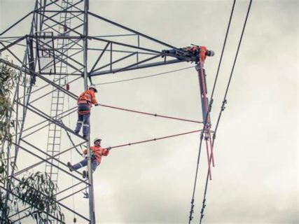 Why is the proposed Tungkillo data center and energy hub facility in Adelaide, South Australia facing backlash?