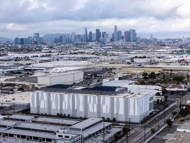 San Diego Data Center: Manchester Financial Group Pitches 400MW Project for Former Navy Site