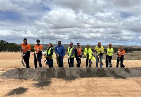 Parron Maam Marang, Western Australia's Biggest Wind Farm Starts Construction, Eyes 2028 Completion