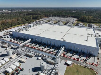 Data center opposition is growing across the U.S., putting major projects, investment and the AI industry's expansion under pressure.
