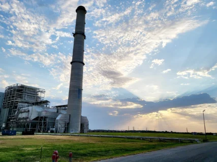$1B Hugo Plant Expansion: Western Farmers Electric Breaks Ground on Nine Gas Turbines in Oklahoma